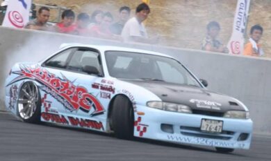 S14 Zenki drifting with 326 Power body kit